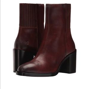 Frye Pia Chelsea Boot